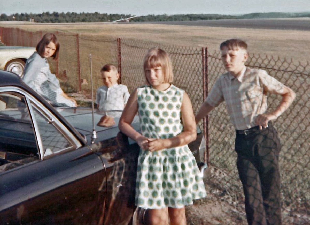 Eileen Collins (center) with her siblings at Harris Hill, Elmira, in the spring of 1969.