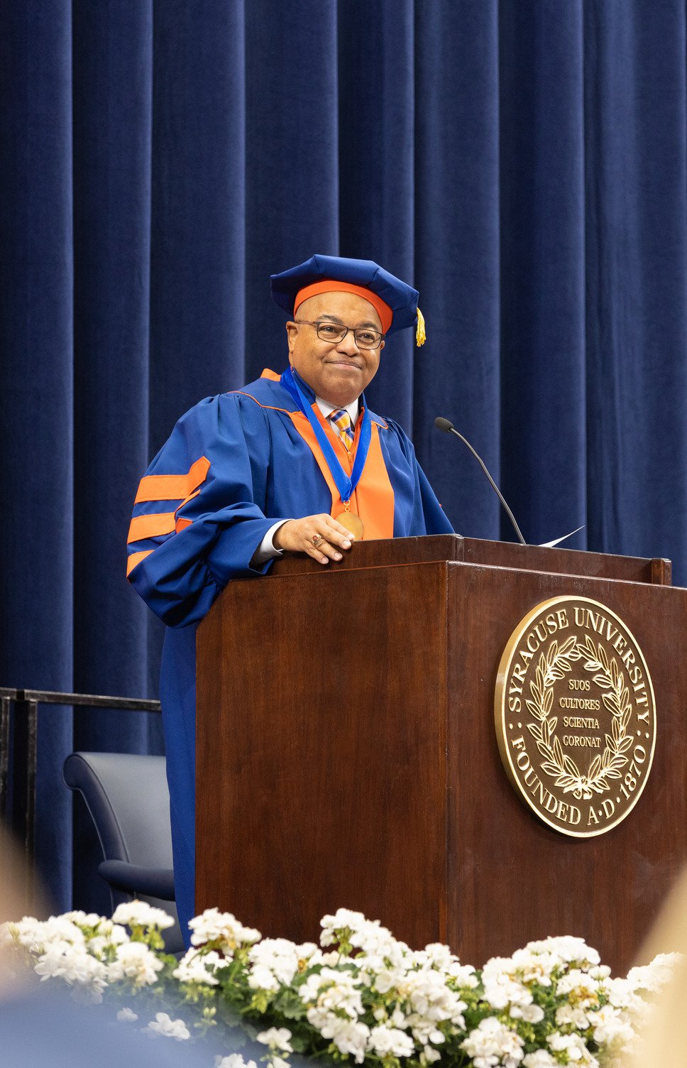 Mike Tirico speaks at Convocation.
