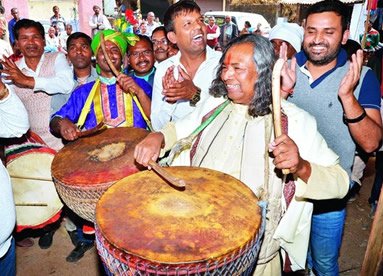 Nayak plays the "nagara" drum outside his home in Ranchi. (Photo by Prishant Mitra / The Telegraph) 