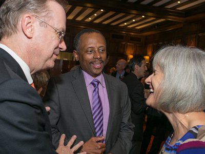 L-R: Syracuse Chancellor Kent Syverud, Mellon President Earl Lewis and Syracuse Vice Chancellor and Provost Michele Wheatly (© EricWeissPhoto 2016)