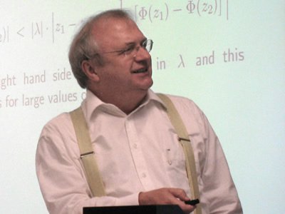 Iwaniec is a pioneer of mathematical analysis, useful in engineering and industry. 